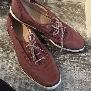 Keds Maroon Shoes Size 10